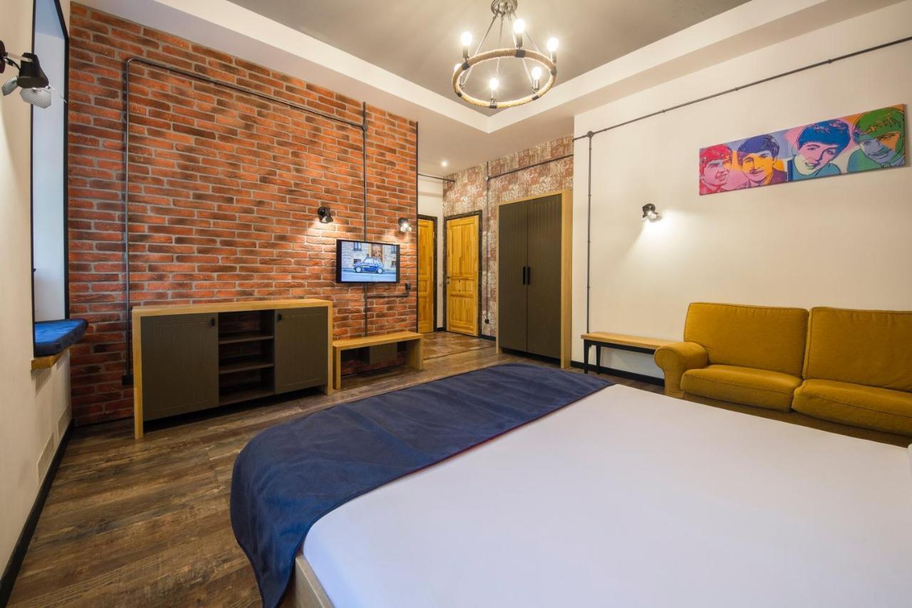 Loft Design Apartments On Desyatynnyi Ln, 7 キエフ エクステリア 写真